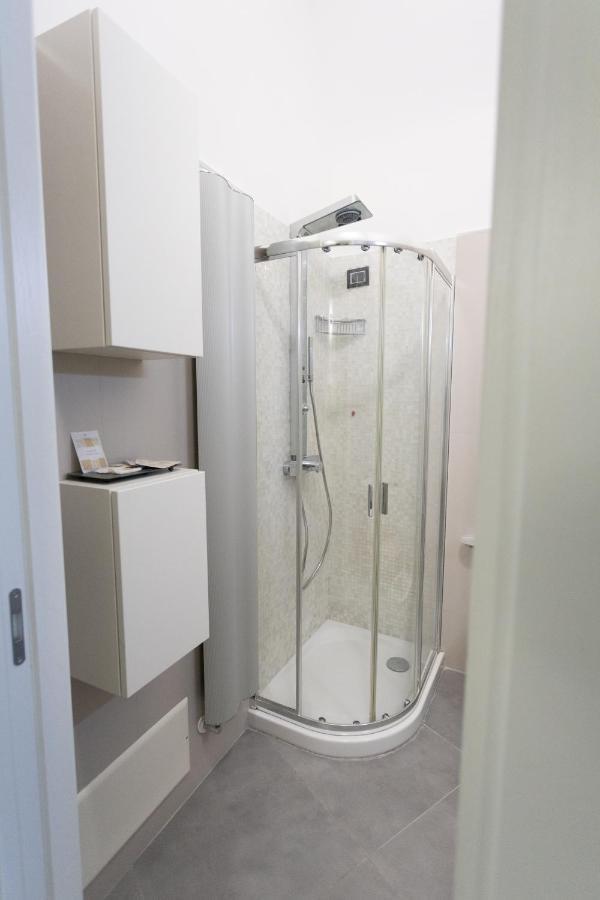 Maison Bleu Luxury Suite Sul Porto Di ตรานิ ภายนอก รูปภาพ